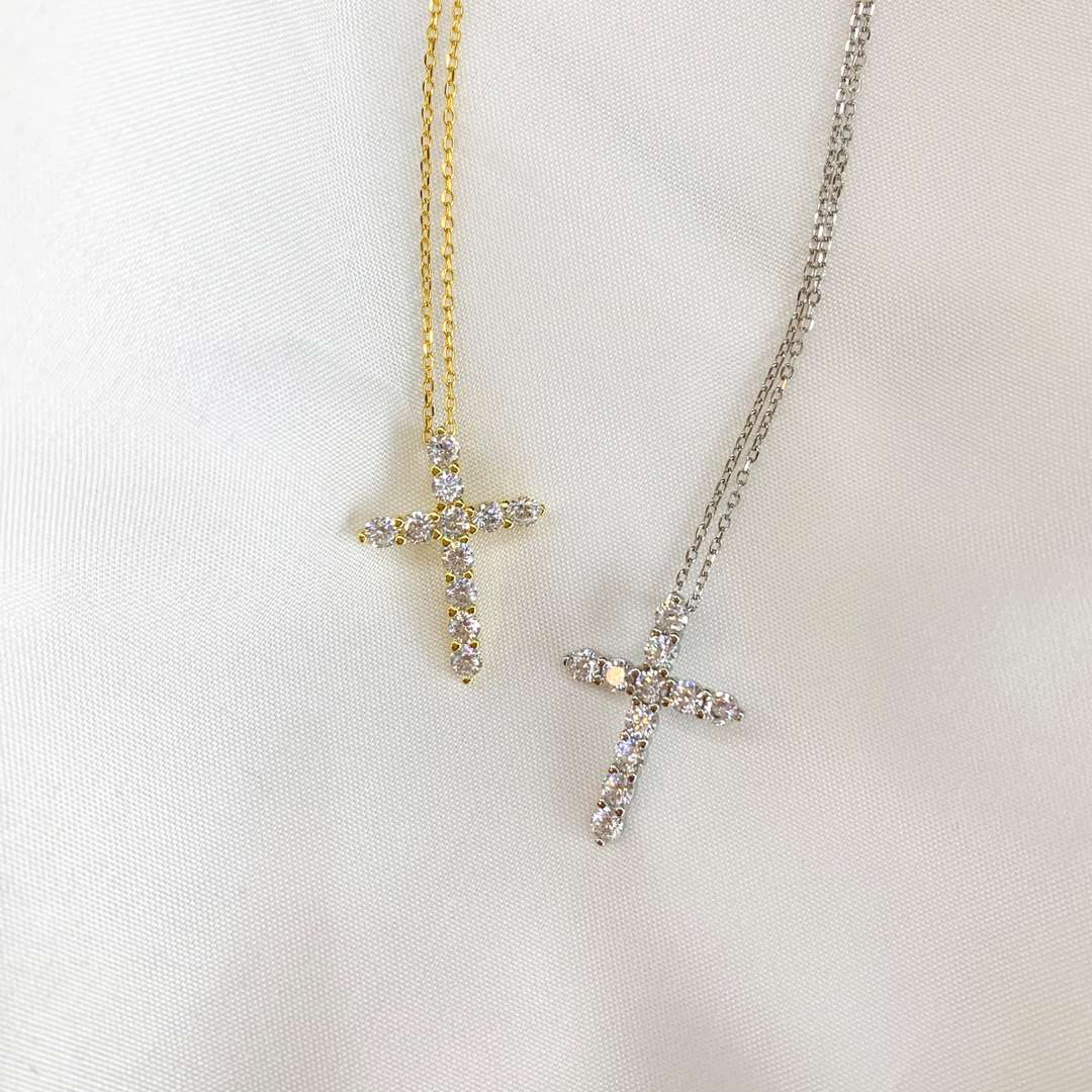 [Sparkling Aurora]Unique Cross Shape Necklace