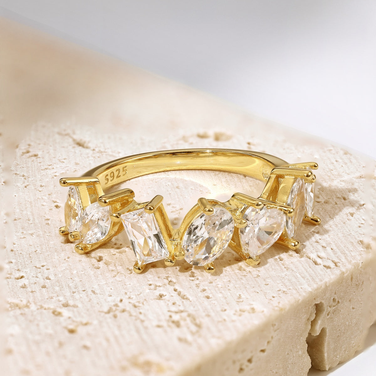 [Sparkling Aurora]Delicate Multi Cut Ring