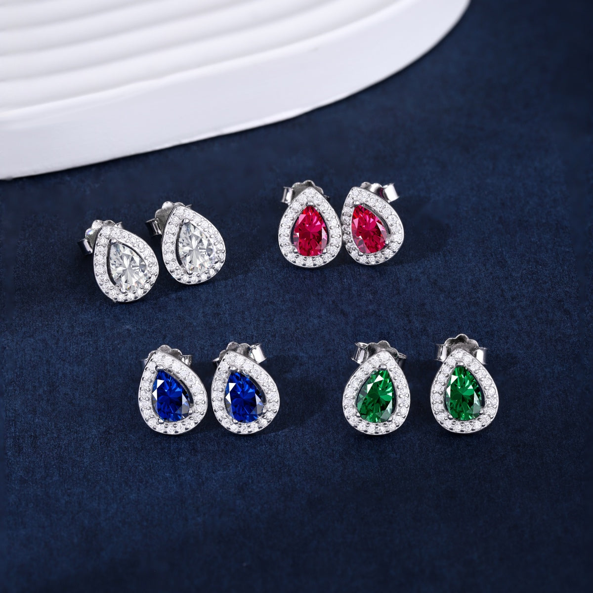 [Sparkling Aurora]Luxurious Water Drop Shape Earrings