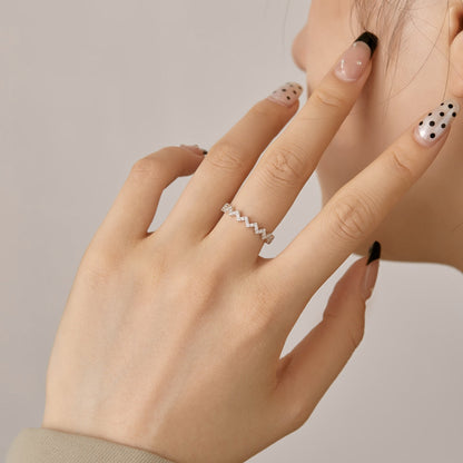 [Sparkling Aurora]Delicate Enchanting Wave Shape Daily Ring