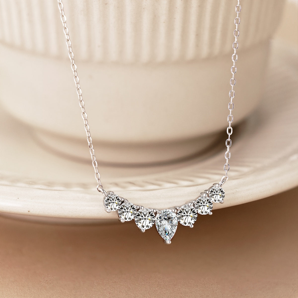 [Sparkling Aurora]Dainty Colorful Heart Necklace