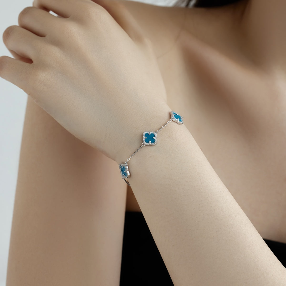 [Sparkling Aurora]Four-Leaf Clover Exquisite Bracelet