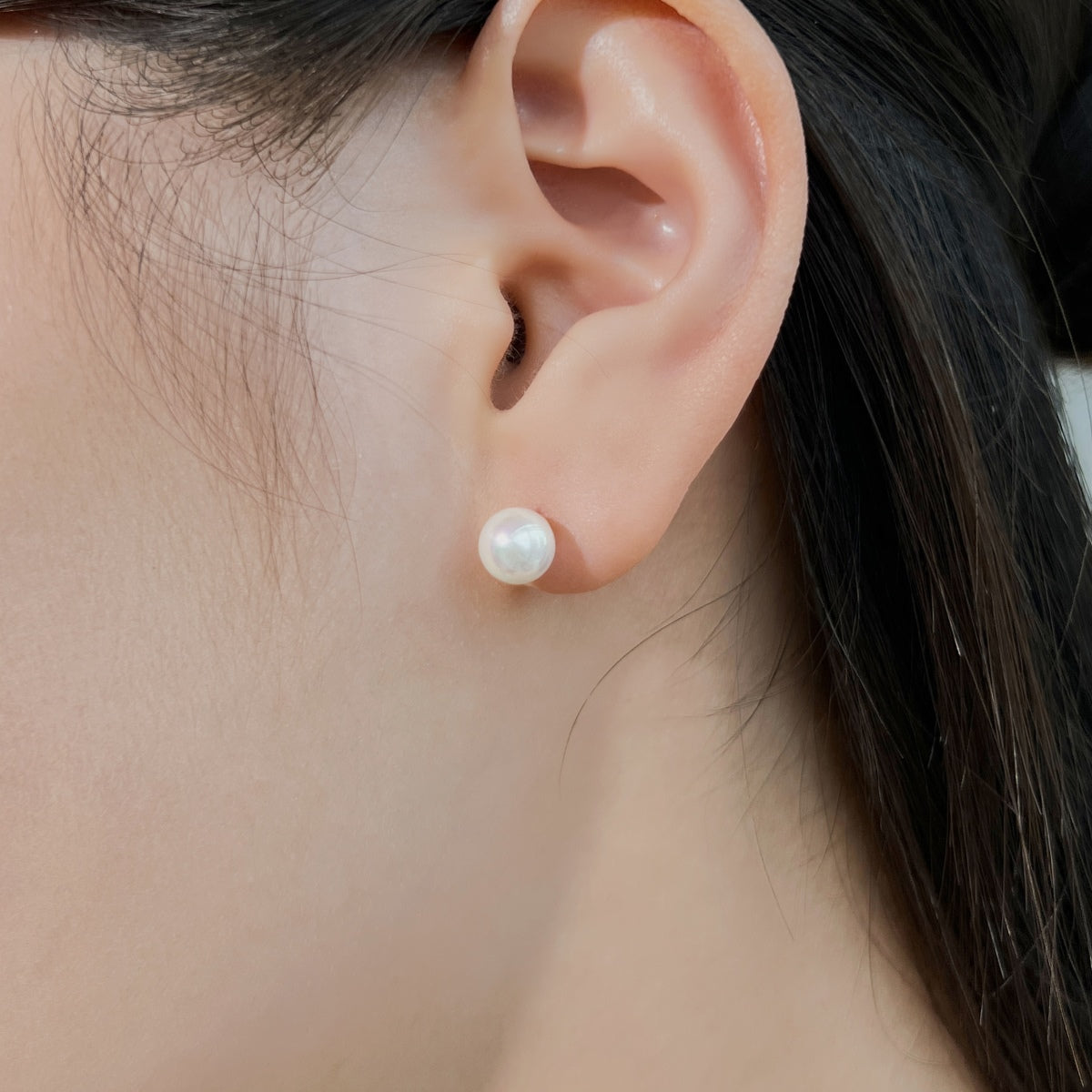 [Sparkling Aurora]Delicate Pearl Earrings